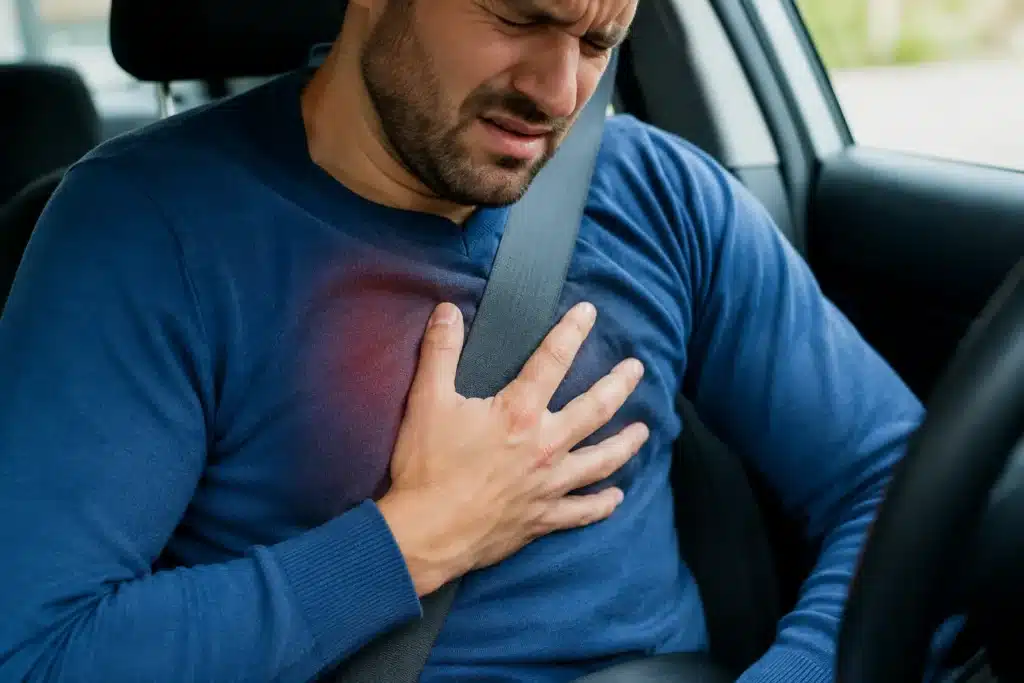 seatbelt injury chest pain